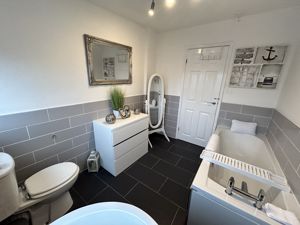 Photo 20- click for photo gallery